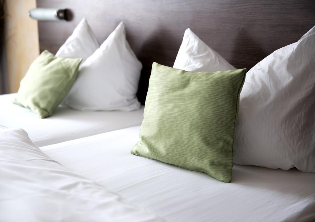 Hotel Garni Goldene Traube Bad Windsheim Δωμάτιο φωτογραφία