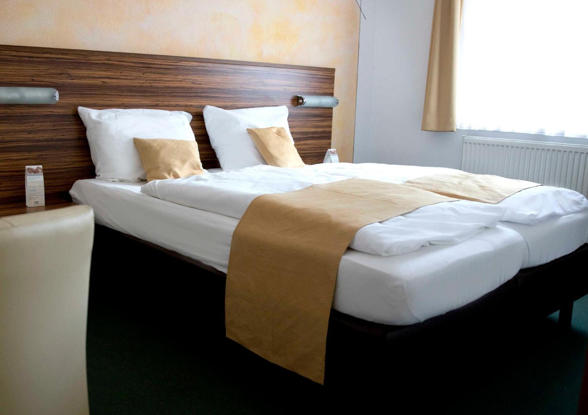Hotel Garni Goldene Traube Bad Windsheim Εξωτερικό φωτογραφία