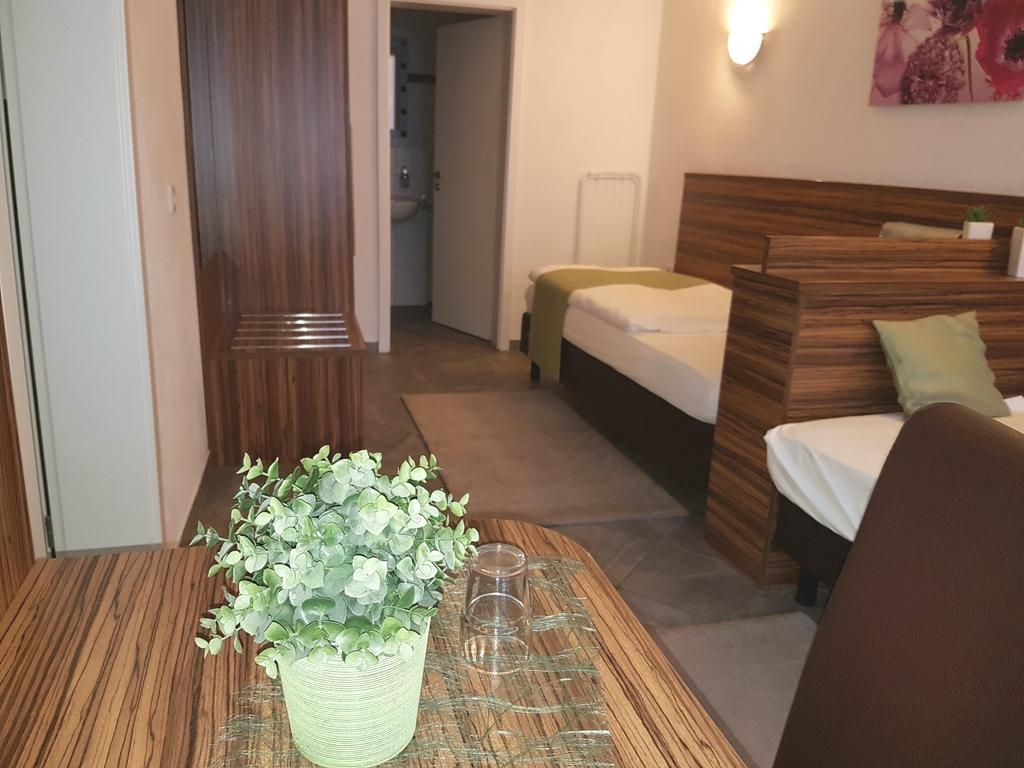Hotel Garni Goldene Traube Bad Windsheim Εξωτερικό φωτογραφία