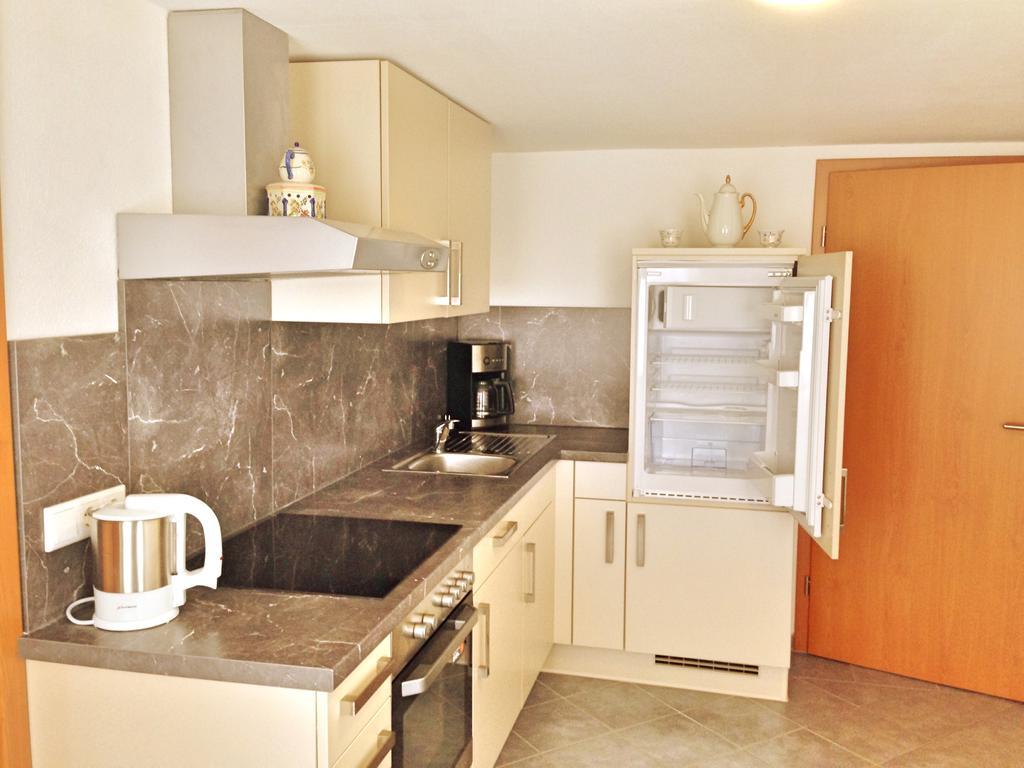 Hotel Garni Goldene Traube Bad Windsheim Δωμάτιο φωτογραφία